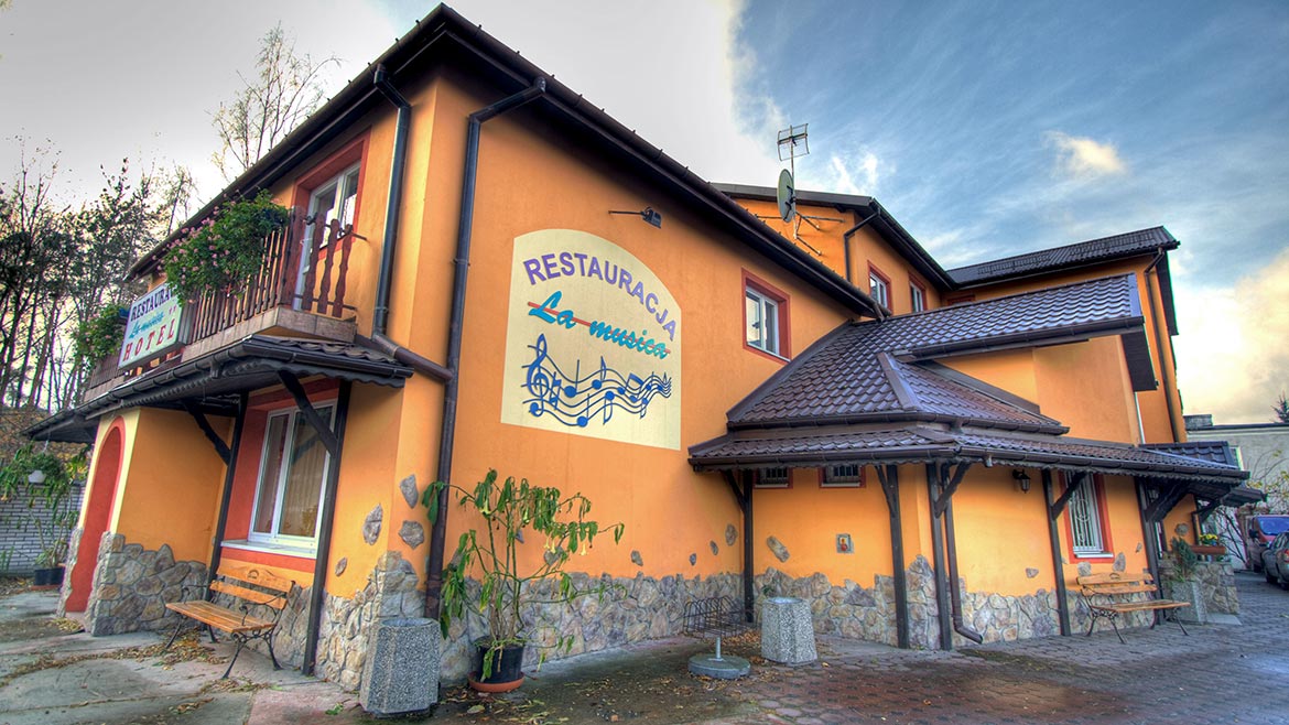 hotel v Poľsku Varšava Piaseczno reštaurácie hudobná dovolenka v Poľsku Poľský cestovný ruch